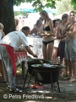 Pan Korčák a guláš